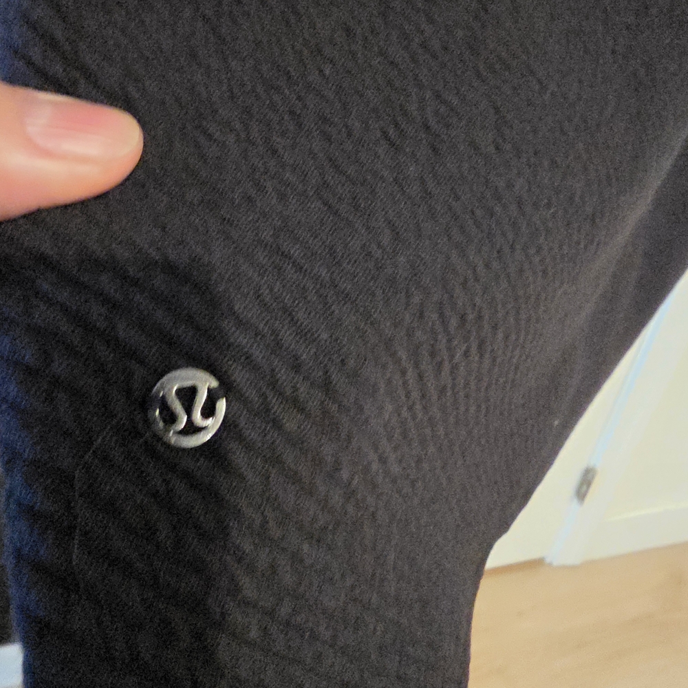 LULULEMON On Repeat Jacket Size 10. - Picture 5 of 15